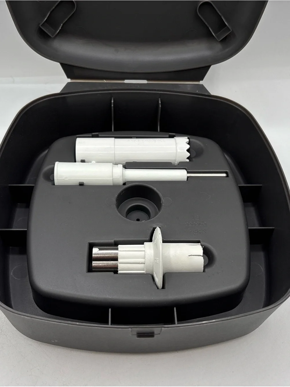 KitchenAid Food Processor Medium Shred Slice Disc Attachment w/Storage Container - Picture 8 of 9